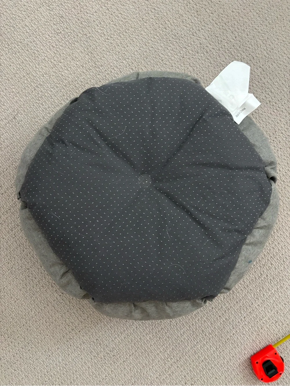 Plush Round Cat / Small Dog Bed in Cream and Gray
